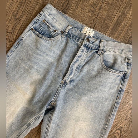 Anthropologie Twelve OnTwelfth Straight Leg Distressed Jeans- 28 - Picture 2 of 5